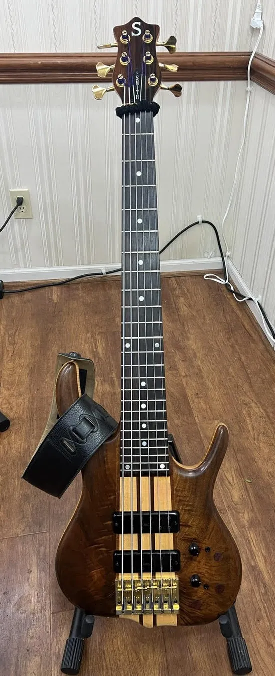 2008 Ken Smith Black Tiger bass standing on a stand
