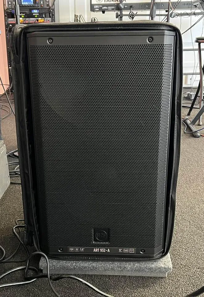 RCF ART 932-A 12-inch powered speaker